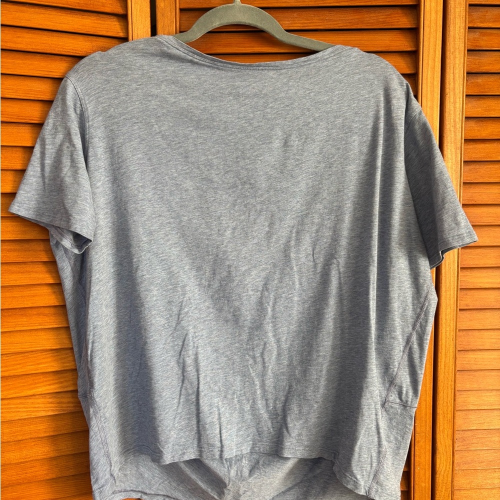 Lululemon Gray/Blue Relaxed Tee